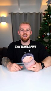 World Simplest Strawberry Cheesecake Protein Ice Cream 🍨 🔴 Ingredients 200g Fresh Strawberries 240g Skim Milk 30g Vanilla Whey Protein Powder 8g Vanilla Cottee’s Pudding Mix Zero Cal Sweetener of your choice (optional) 3 digestive strawberry tops OR 3 Belmont Sugar Free Biscuits (for the mix in) P.S, be careful of having too many digestive biccies… 💩 📊 Macros for the WHOLE pint 32g Protein 44g Carb 4g Fat 386 Calories | Alex Gamble