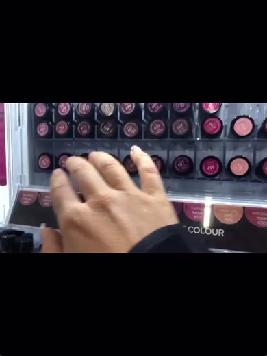 ASMR different asmr triggers :) #xyzbca #foryou #asmr yes this is hunniebee doing the asmr in this video hah