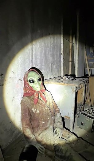 OMG wait for it… 😳The last part is the one you won’t expect 💥 #alien #shorts