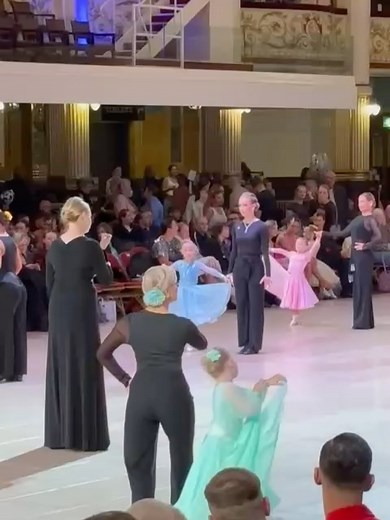 94K views · 385 reactions | Sara Davies on Reels | Facebook