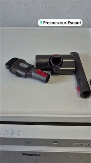 ​🧹 LA PÉPITE DU JOUR : ASPIRATEUR BALAI DYSON V8 (SV10) À 139 € ! 💥✨