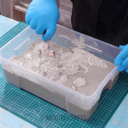 How to make an aquarium out of a car steering wheel?🐠 Watch to find out 🫧 | 5-Minute Crafts