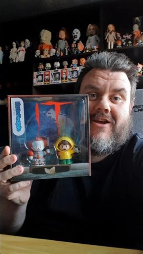 Little People Collector - IT Movie Pennywise & Georgie Special Edition Vinyl Figure Unboxing