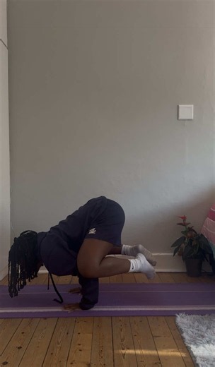 Frog Stand Progression for Handstand Strength