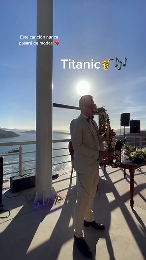 Titanic Saxophone: My Heart Will Go On Performance