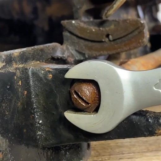 Amazing Restoration of a 100-Year-Old Rusty Sewing Machine Part 22 | Mechanical Skills