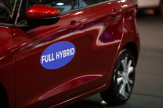 Care sunt diferențele între toate tipurile de mașini electrificate?