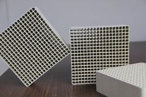 [Hot Item] Honeycomb SCR Catalyst for Cement Plants Nox Denitrification