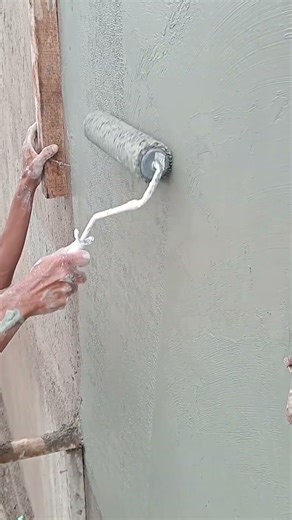 textured cement plaster walls using a paint roller