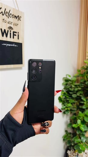 DEAL ALERT🔔🚨🔔 Samsung Galaxy S21 Ultra 5G Color code; Phantom Silver🪙 Condition;Mint Neat💧 12GB Ram|128GB Storage Ex-USA🇺🇸 Visible Scratches 🪬Corning Gorilla Glass Victus 🎥8K@24fps 🗜️227 Grams Adreno 660 ⚙️Powered By Snapdragon 888 5G 📸108 Megapixels 📑6 Months Warranty 🔊Stereo Speakers 🫆On-Screen Fingerprint 📶1 Physical SIM Card 🪪1 E-sim 🔋5000mAh 🏷️Free 25 watts Super Fast Charger 🏷️Free Premium Clear Case 🏷️Free OG Deluxe Screen Protector Delivery Countrywide 📦🚚 36,000ksh 