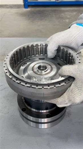 JAC series pneumatic rotary chucks: Maximum through-hole diameter 40mm, accuracy within 0.03mm, dustproof and waterproof. Suitable for clamping automotive parts on lathes, grinding machines, and automated equipment.#chuck #pneumaticchuck #colletchuck #pneumatic #chucks #lasercuttingtube #Hydraulic #air #cnc #minichuck #laser #rotary #Hollow #automotivetools #lathe #pneumatici #collet #automatic #colle #Pneumatic