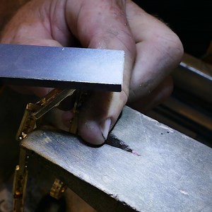 Making an awesome bracelet for the ultimate LEGO fan 😎 | UNILAD Tech