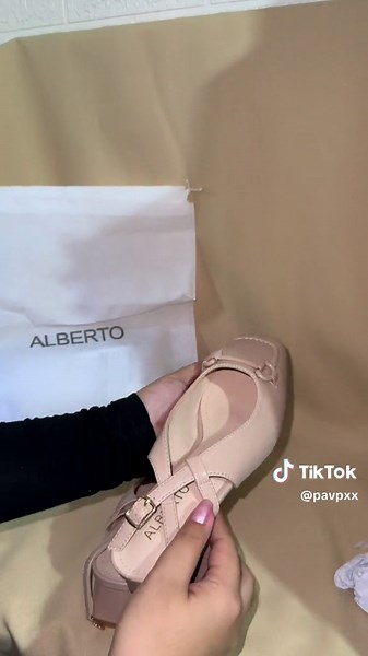 Si pretty!! 🥹 #Alberto #Shoes #fyp