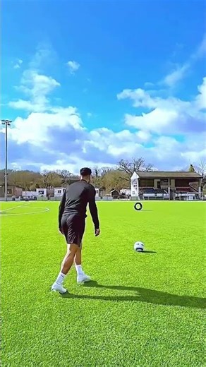 Windy Day But Still Persevered ⚽🔥 #football#soccer #skills #football #footballskillschallenge #viral