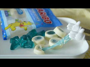 Stretchy gummy chocolate made with Blue HARIBO Happy-versary 日本限定の青いハリボーハッピーバーサリーを使った伸びーるグミチョコ