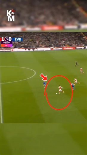 This is what makes Max Dowman the greatest wonderkid we’ve ever seen 💎 After setting up the opening goal, he picks up the ball in his own half, drives forward, gliding past every opponent in his path, runs the length of the pitch… and finishes the move himself. #Maxdowman