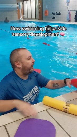 Did you know the pool is one of the best places for a child’s sensory growth? 🌊 Every time children get in the water, their senses are working together: 💧 Physical Awareness – Feeling water move around the body helps children understand pressure, temperature, and movement. 🤸 Balance & Control – Floating, kicking, and turning strengthens coordination and supports balance development. 👀👂 Sight & Sound – Watching ripples and bubbles while hearing splashes (and even underwater sounds!) engages 