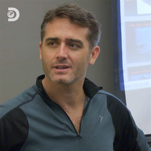 America’s Stonehenge sits 40 feet beneath Lake Michigan and no one knows why...🌊🗿 #SecretsOfTheUnderground | Discovery Channel UK