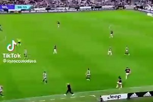 3.1K views · 136 reactions | Era gia' accaduto poco tempo fa con CDK : anche con Origi , mister Pioli ha gridato SVEGLIATI vedendo il giocatore " dormire " in campo ... | 7 volte A.C. Milan | Facebook