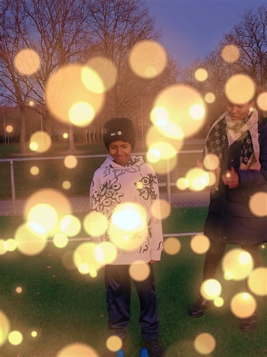 ⚡ Professional Agility & Coordination Training Set Build speed, balance, and ball control with dynamic drills. ✔ Perfect for jumping, hopping & zigzag dribbling drills ✔ Improves agility, coordination & reaction speed ✔ Stable cones with removable bars for flexible setups ✔ Suitable for football, handball & general fitness training Ideal for players, coaches, academies, and parents training at home or on the pitch. 👉 Tap “Add to Cart” and take your training to the next level #FootballTraining #