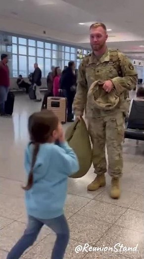Soldier Emotional Surprise to Mom❤️❤️#Soldiers #Military #Surprised