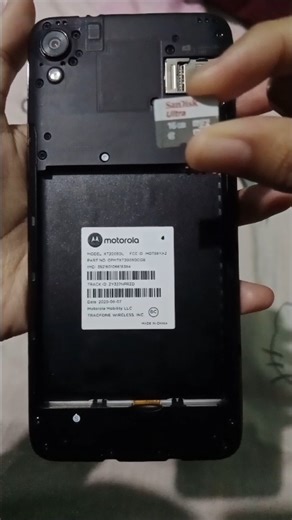 How to Insert SD Card on Motorola E6 Phone #android #motorola #motorolae6 #phone