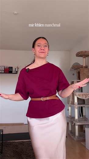 heute: „Paradigma“ bedeutet: Muster, Denkmodell oder allgemein anerkanntes Beispiel, an dem man sich orientiert 📖 Beispiele: „Dieses Modell gilt als neues Paradigma.“ „Der Ansatz folgt einem anderen Paradigma.“ „Das Projekt hat ein bestehendes Paradigma infrage gestellt.“ #sagsschöner #wortschatz #neueslernen #paradigma #fürdichpage