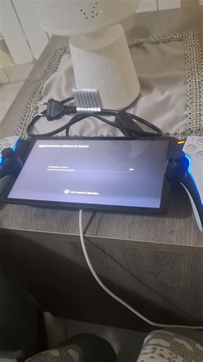 it still glitches after updating a system software