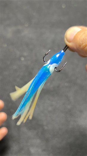 Install the Squid Skirt bait #tutorial #fishing #gtknot #diy #handmadelure #fishinglife #fishingtips