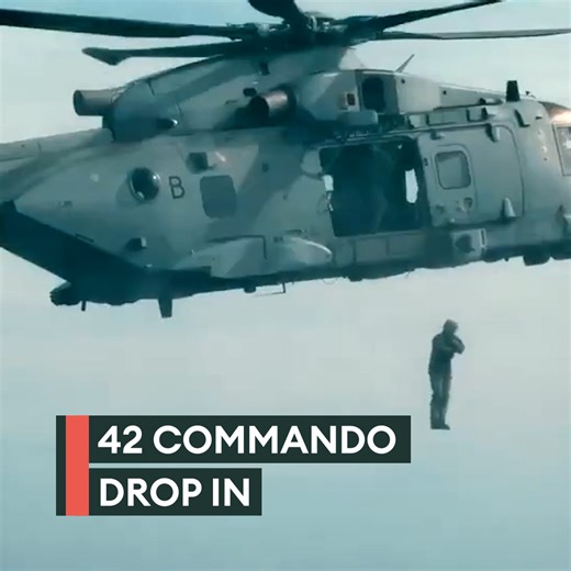 Things are hotting up 🥵 but 42 Commando are cooling off 🧊@42_commando Watch as this Royal Marine Unit make a splash with this training exercise🚁 | Forces News