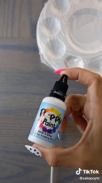 Simple Polka Dot Cake Decorating Tutorial with Poppy Paint