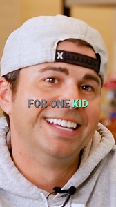 This YouTuber created an unbelievable birthday for a young fan, Fletcher, battling cancer. Seeing the joy it brought him made it the most meaningful project ever. The impact of kindness? Immeasurable. #MakingADifference #KindnessMatters #Inspiration #CancerSupport #CommunityLove | Mark Rober Podcast Clips