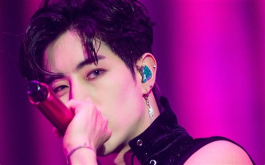 成员们梦想的舞台！大势男团GOT7获得初一位的歌曲If You Do第三次巡回演唱会现场