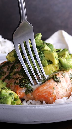 4K views · 28 reactions | THE Most Popular rice bowl I have! Beautiful baked salmon with honey, lime, and cilantro flavors over a bed of fluffy cilantro rice and topped with flavorful avocado topping. Comment "recipe please" and I will send a link! #salmonrecipe #salmondinner #bakedsalmon #salmonricebowl #ricebowl #ricebowlrecipe #avocadolove #AvocadoLovers #willcookforsmiles | Will Cook For Smiles | Facebook
