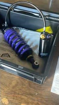 Hyperpro Type 461 shock for Triumph Tiger 1050 #bikelife #hyperpro #tiger1050 #grip