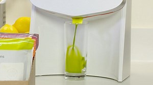 Official Juicero video tells customers how to use the device