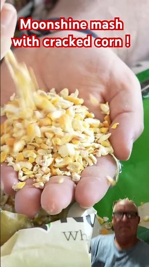 Making moonshine mash with cracked corn! #larrysbrusch #956 studio