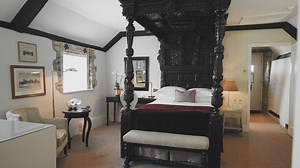 Woodstock Accommodation | Macdonald Bear Hotel