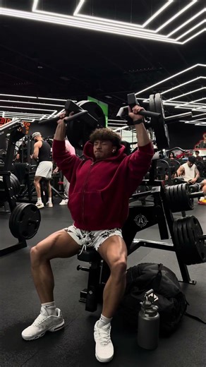 come make $7,000 profit with me the catch an absurd shoulder pump