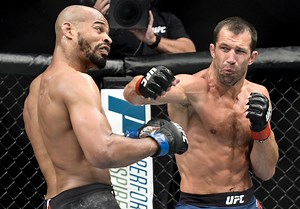 UFC Rankings Report: Rockhold, Perry, Hall, Usman Rise