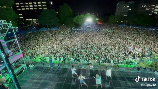 #gangnamstyle LIVE | gangnam style