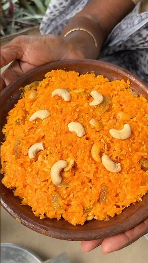 Traditional Carrot Halwa Recipe | Homemade Gajar Ka Halwa #shorts #cooking