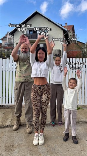 Dancing with grandpa 👴🏻! 3 generations-1 family #mood #viralvideo