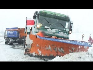 Snowplow Stuck (Recovery)