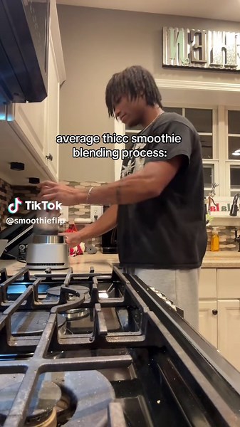 Making Delicious Smoothie Bowls at Home