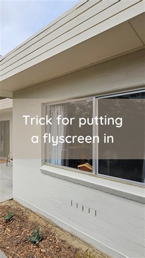 181K views · 6.1K reactions | Save this post ✨️ Putting a flyscreen back in was something that always seemed so difficult until this trick was explained to us. ▪️▪️▪️ #flyscreentrick #diytips | The Reno Life | Facebook