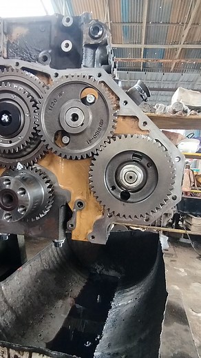 92 reactions · 138 shares | Engine timing gear marking! ⚙️ #mechanic #timingmarks #timinggear | Agus Yayah Said | Facebook