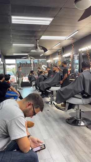 We’re always accepting walks ins. Appointments are available. @lavishbeautie._ @spideycuts @pristine_riv @percy_the_barber_ptb @rellthewizard @getcha_right_rick | Get Faded