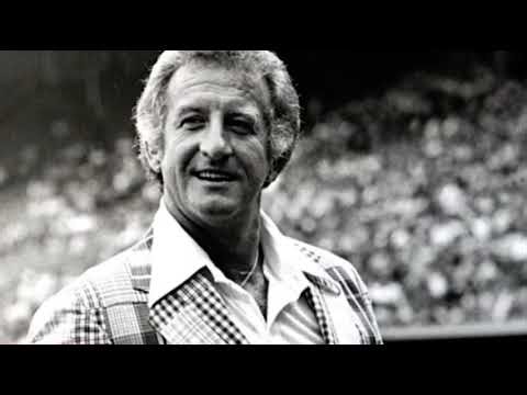 Bob Uecker Calls Hank Aaron Walk-Off Home Run - July 11, 1976