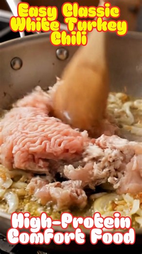 Easy Classic White Turkey Chili – High-Protein Comfort Food A cozy,...